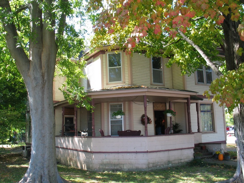 1327 Crawford Rooming House, 2006